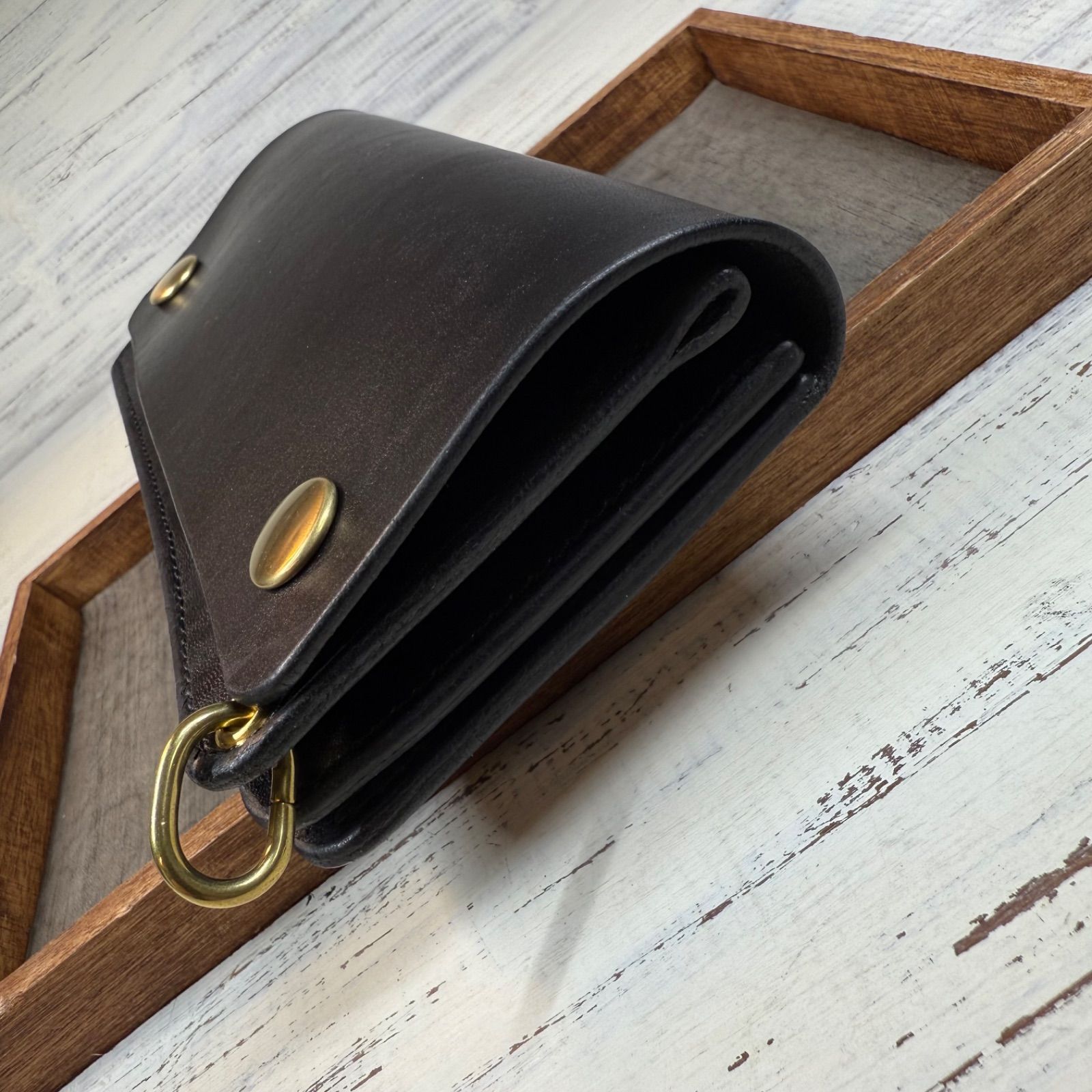 トラッカーウォレット ロング 3層】 ブラック ゴールド universal