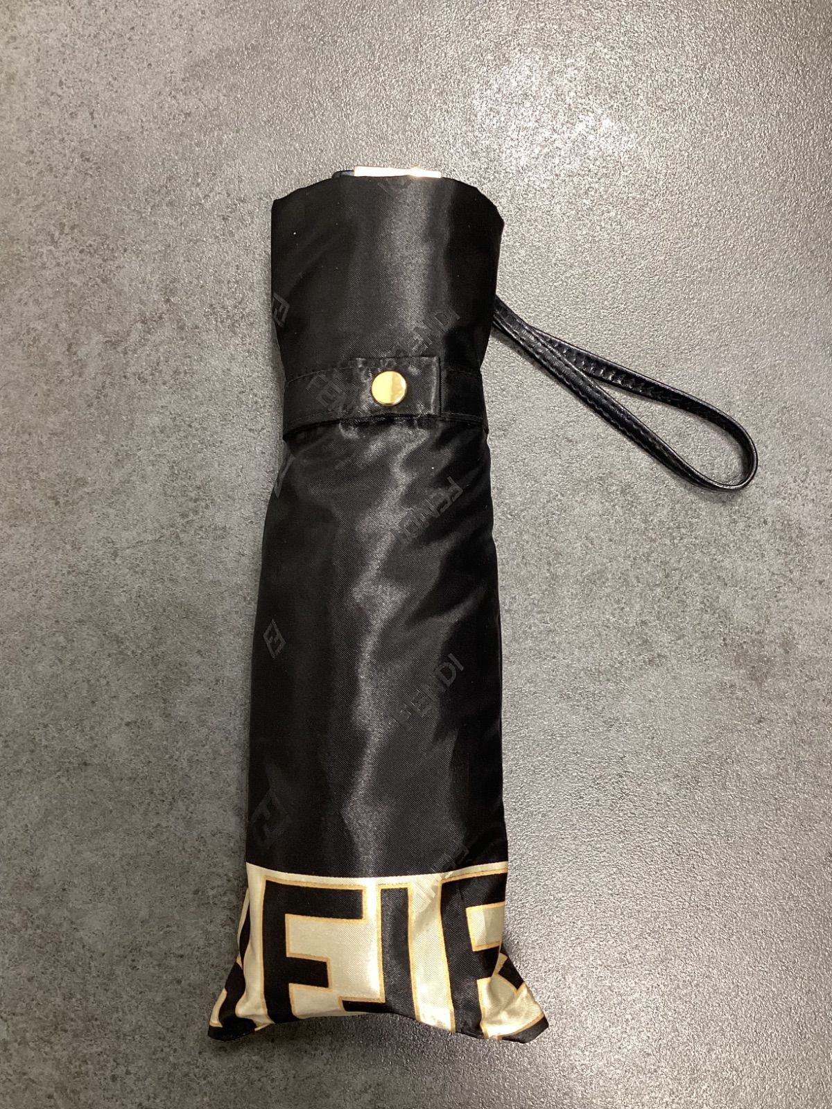 FENDI /フェンディ ロゴ ズッカ柄 折りたたみ傘 美品 - メルカリ