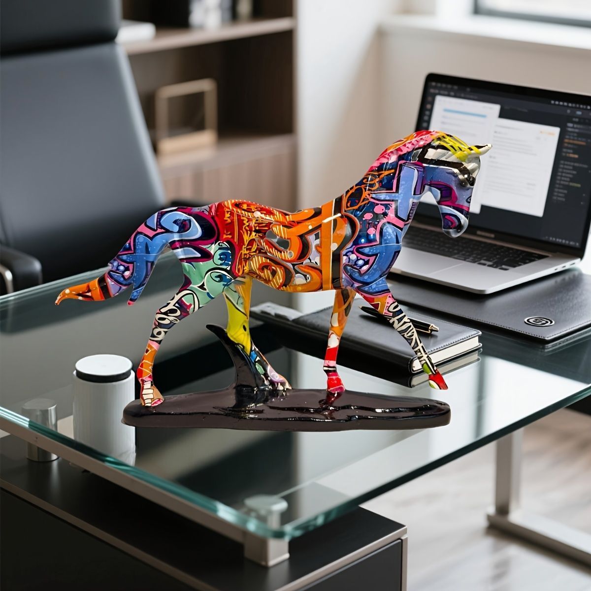  オブジェ 置物 ウマ うま 馬 干支 正月飾り カラフル 感 インテリア リビング ダイニング 玄関 寝室 装飾 オーナメント 樹脂 プレゼント ギフト オシャレ ユニークデザイン アクセサリー掛け 置物 インテリア小物