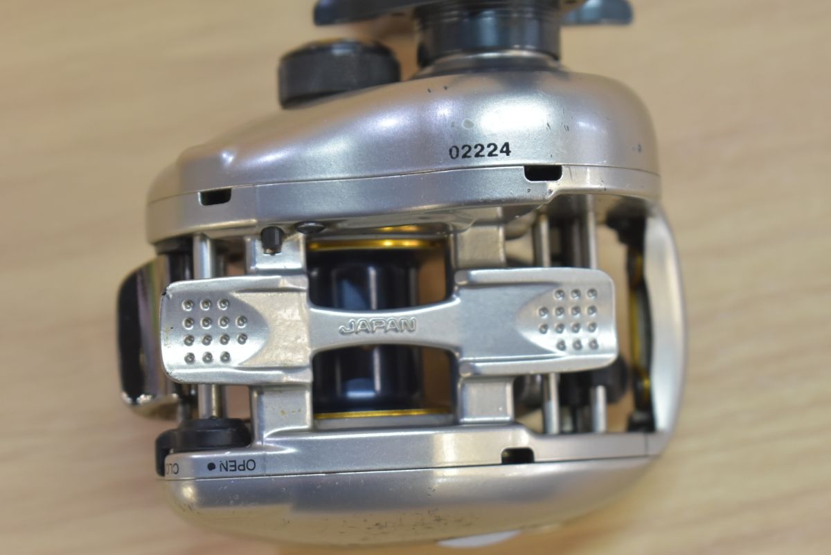 シマノ 08 メタニウム Mg DC7 SHIMANO Metanium ベイトリール バス