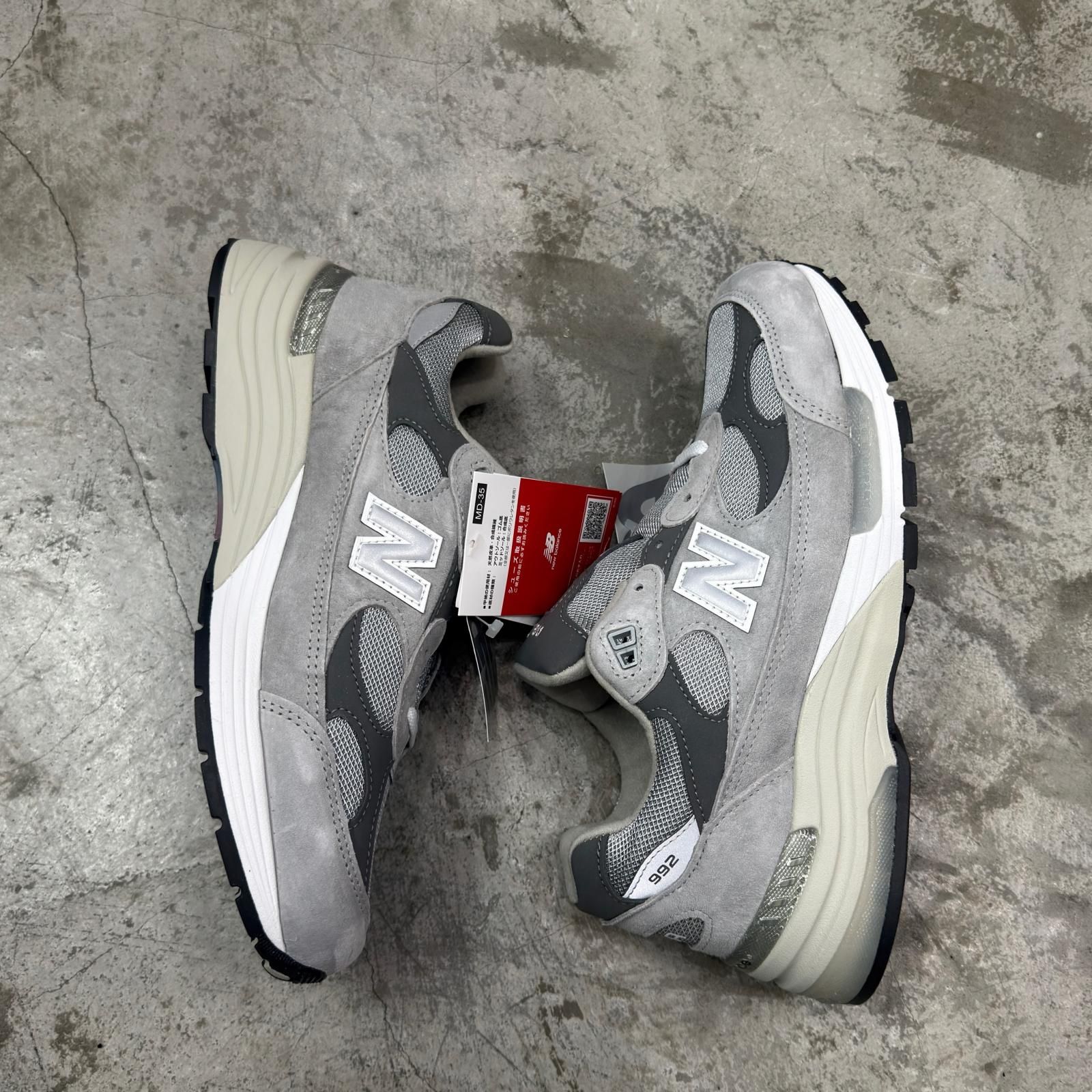 国内正規 未使用 NEW BALANCE 992 Gray スエード スニーカー 