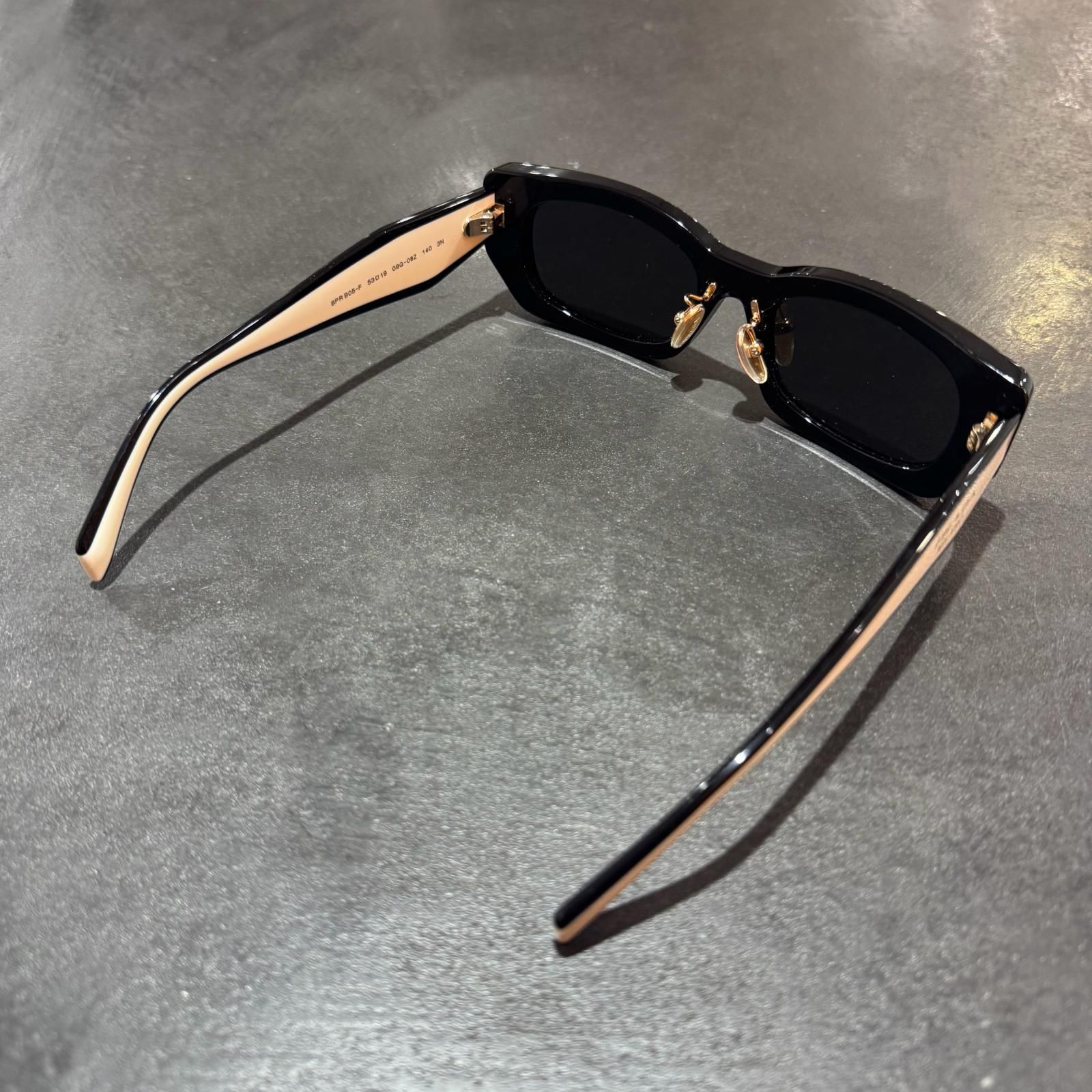 参考上代69,300円 PRADA Logo Sunglasses ロゴ サングラス プラダ
