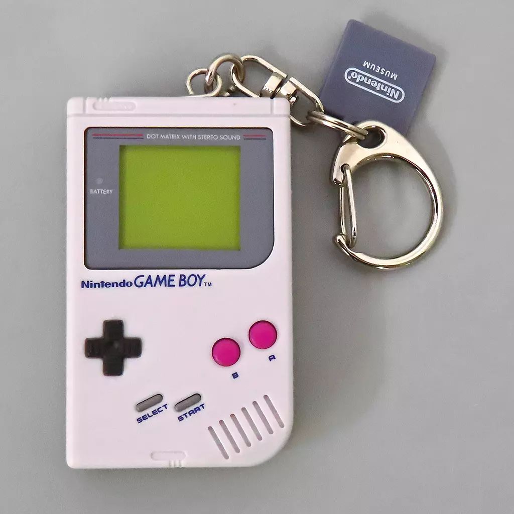 ニンテンドーミュージアム　ゲームハードキーホルダー1983-1999　4個セット ニンテンドーミュージアムゲームハードキーホルダーコレクション4個セット