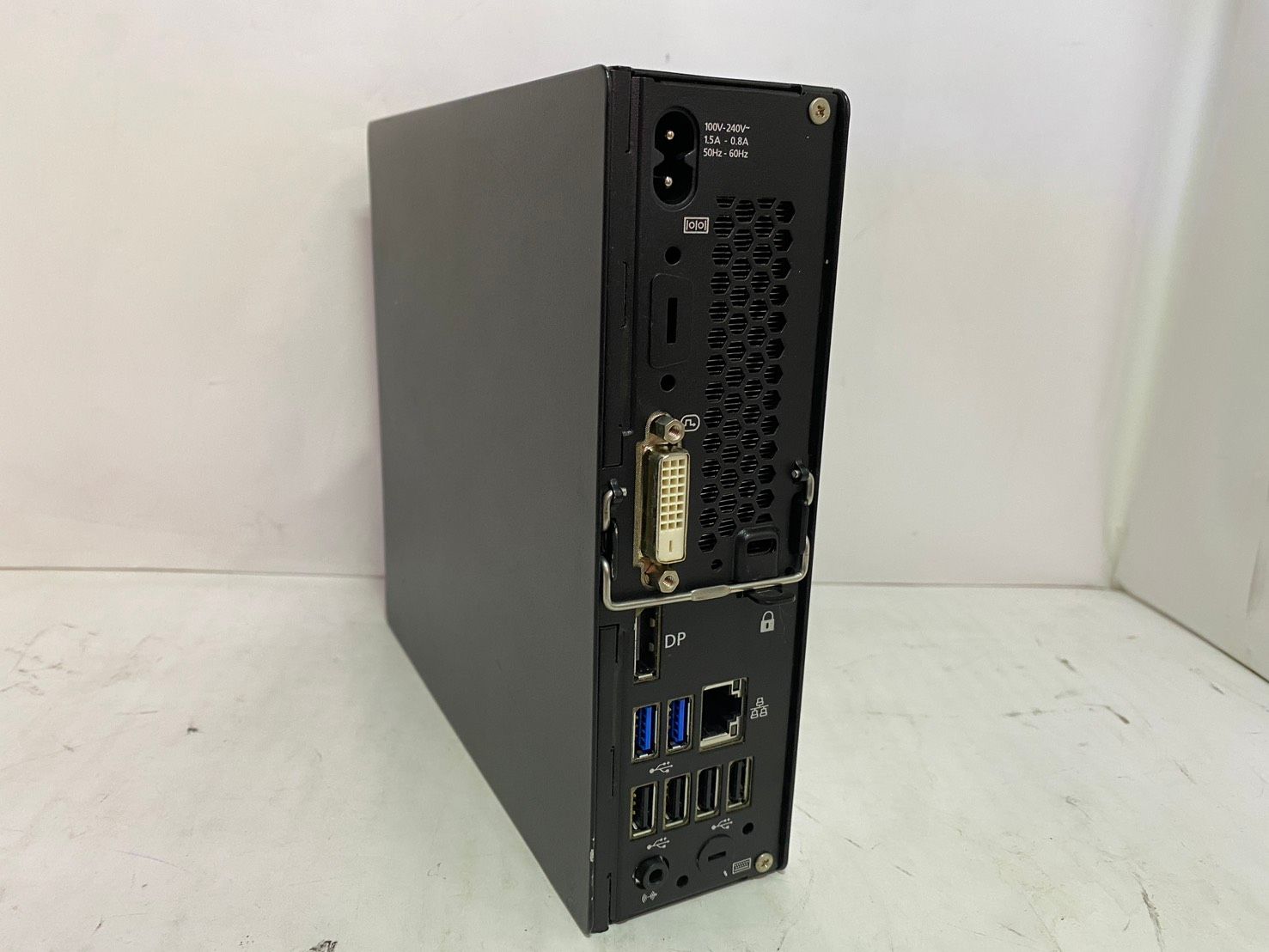 パソコン ESPRIMO Q 558|V