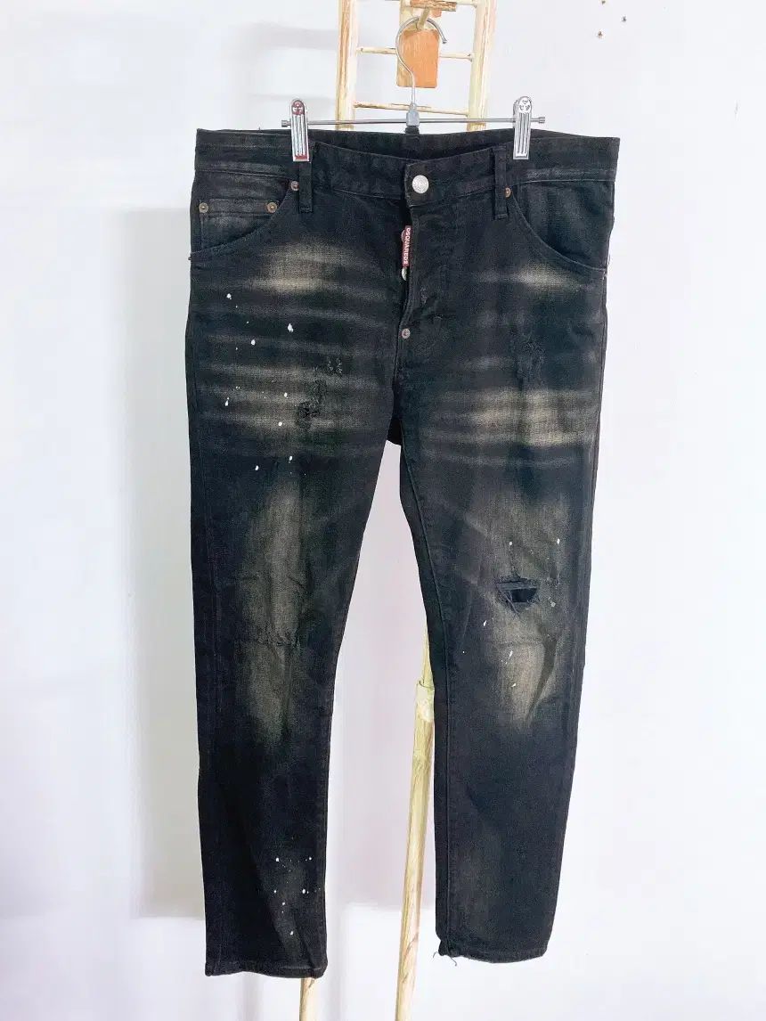 メンズ30 ディースクエアード2 ブラック ペインティング スクラッチ スリムフィット デニムパンツ