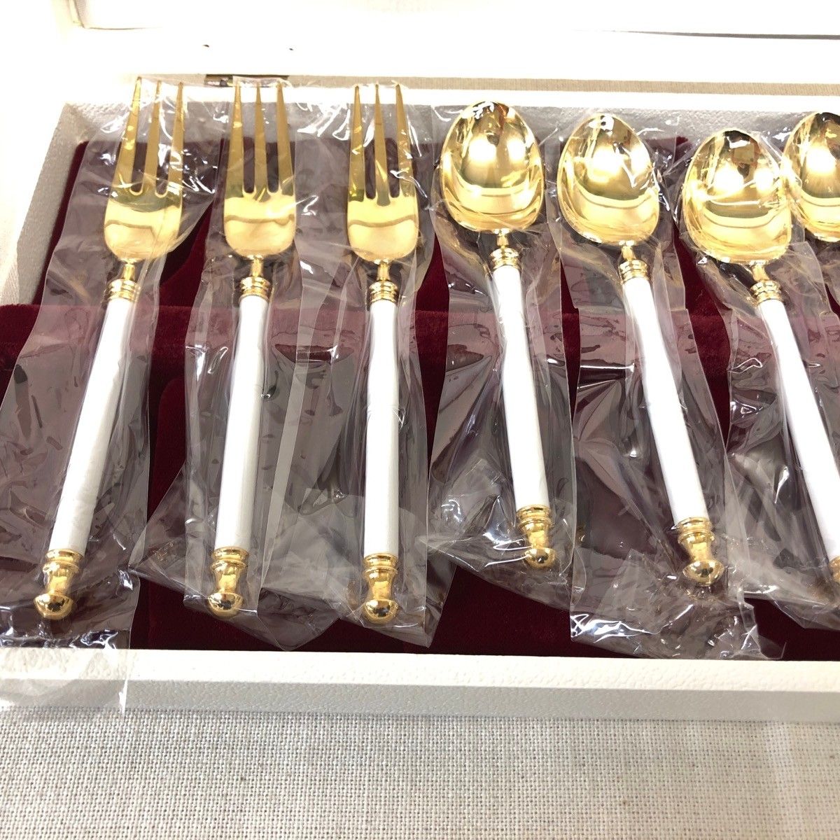 ノリタケNORITAKEカトラリーセット スプーン＆フォーク ゴールドライン入り 未使用品】Noritake ノリタケ アルミナ磁器ハンドル ティースプーン