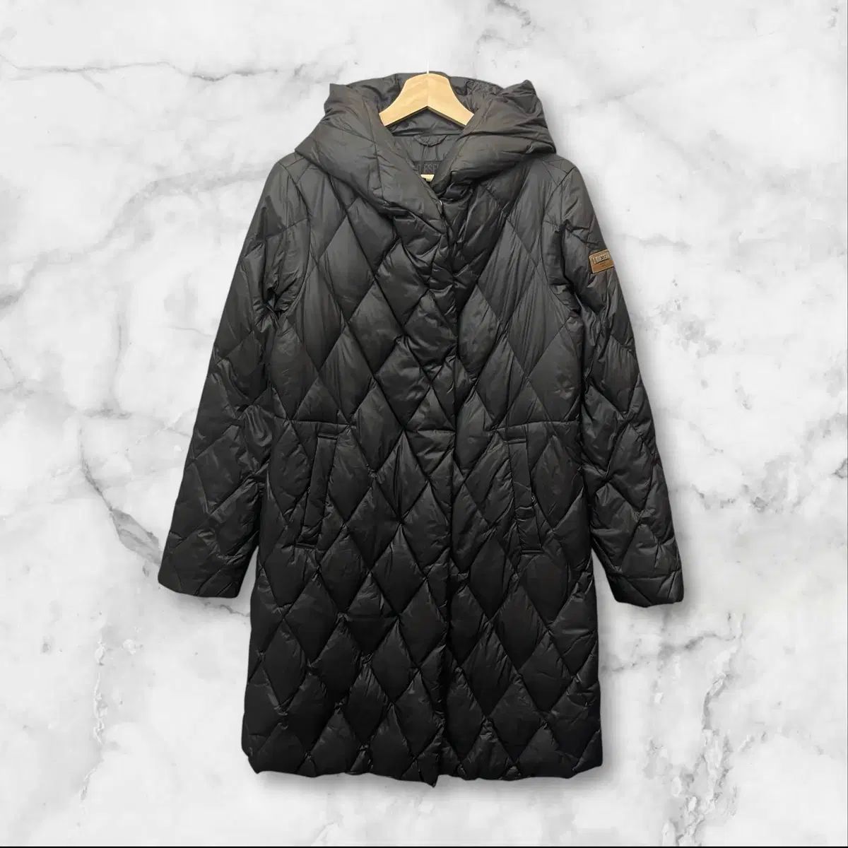 DIESEL ブラック ウエスト絞り フード ロング ダウン ジャケット 