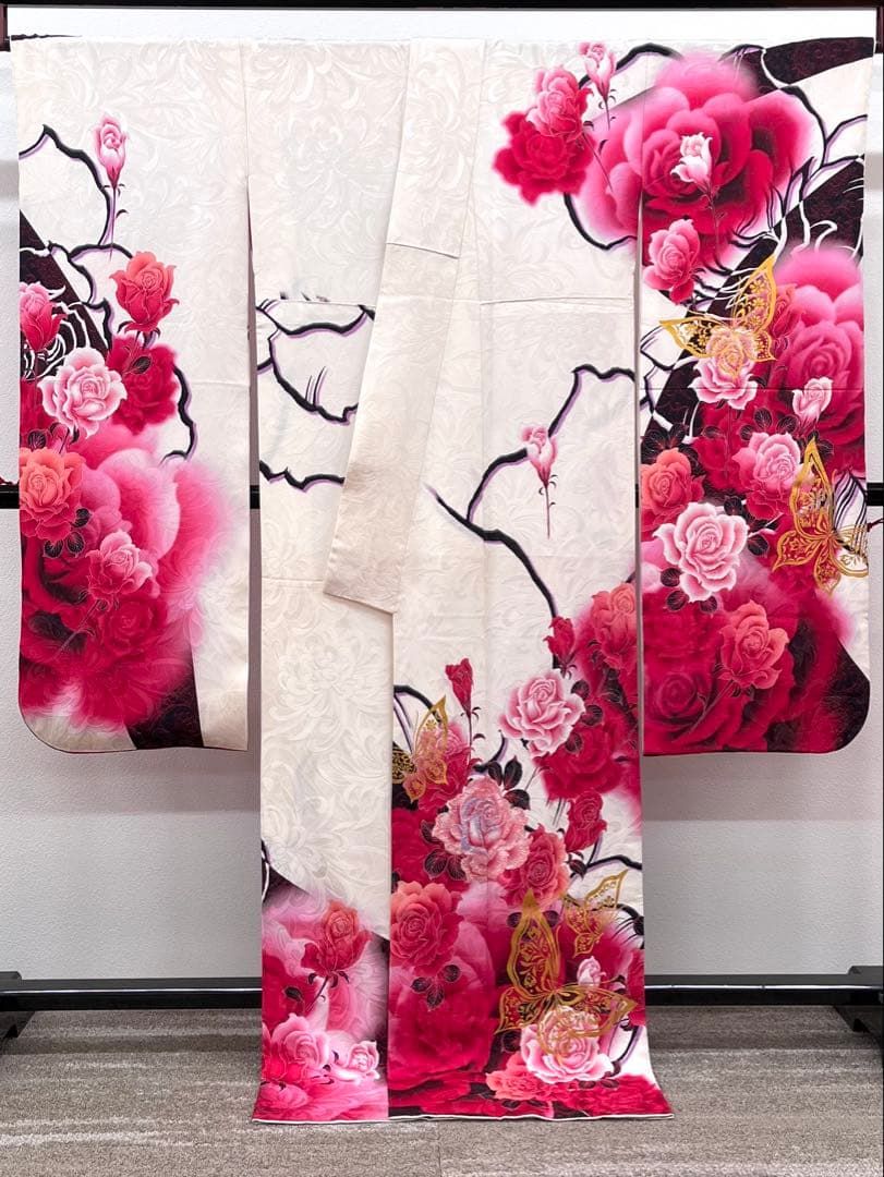 振袖 銀通し 金彩 紋意匠 刺繍 薔薇 身丈173cm 撥水加工済 MO3283