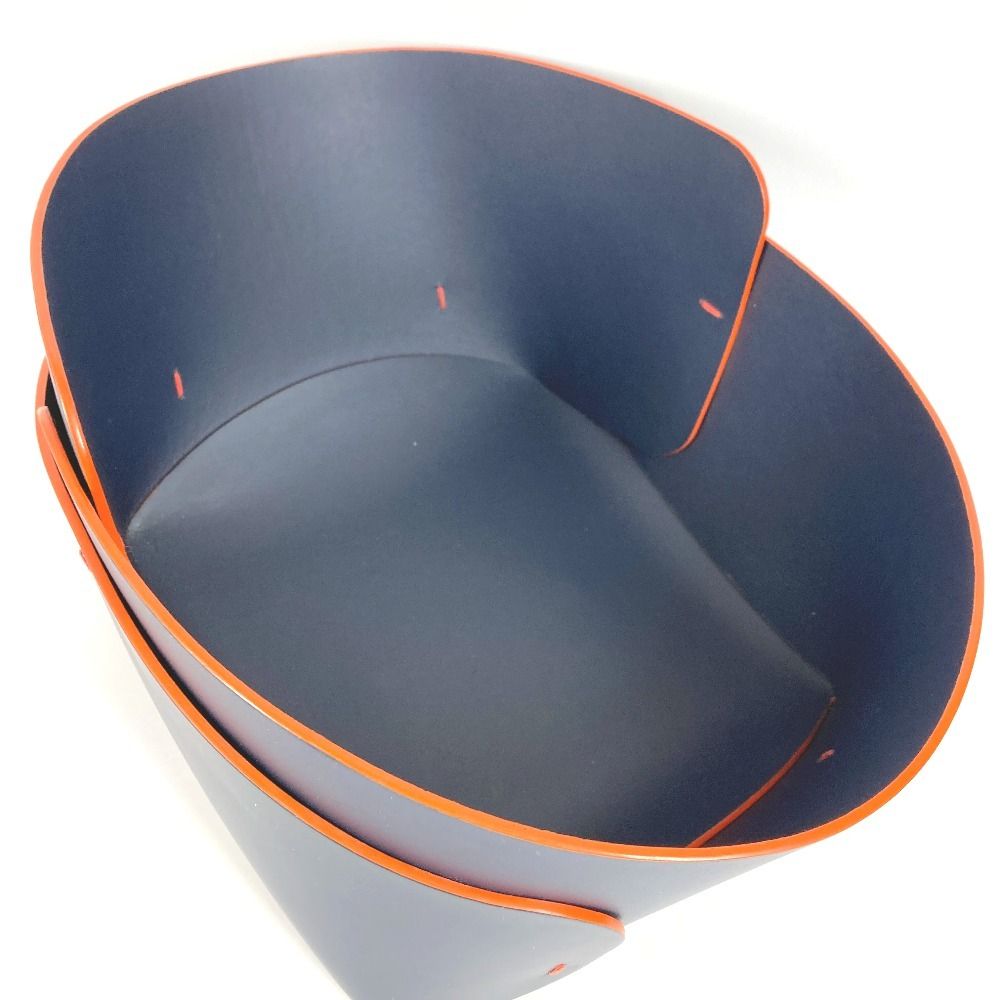 レザー ネイビー