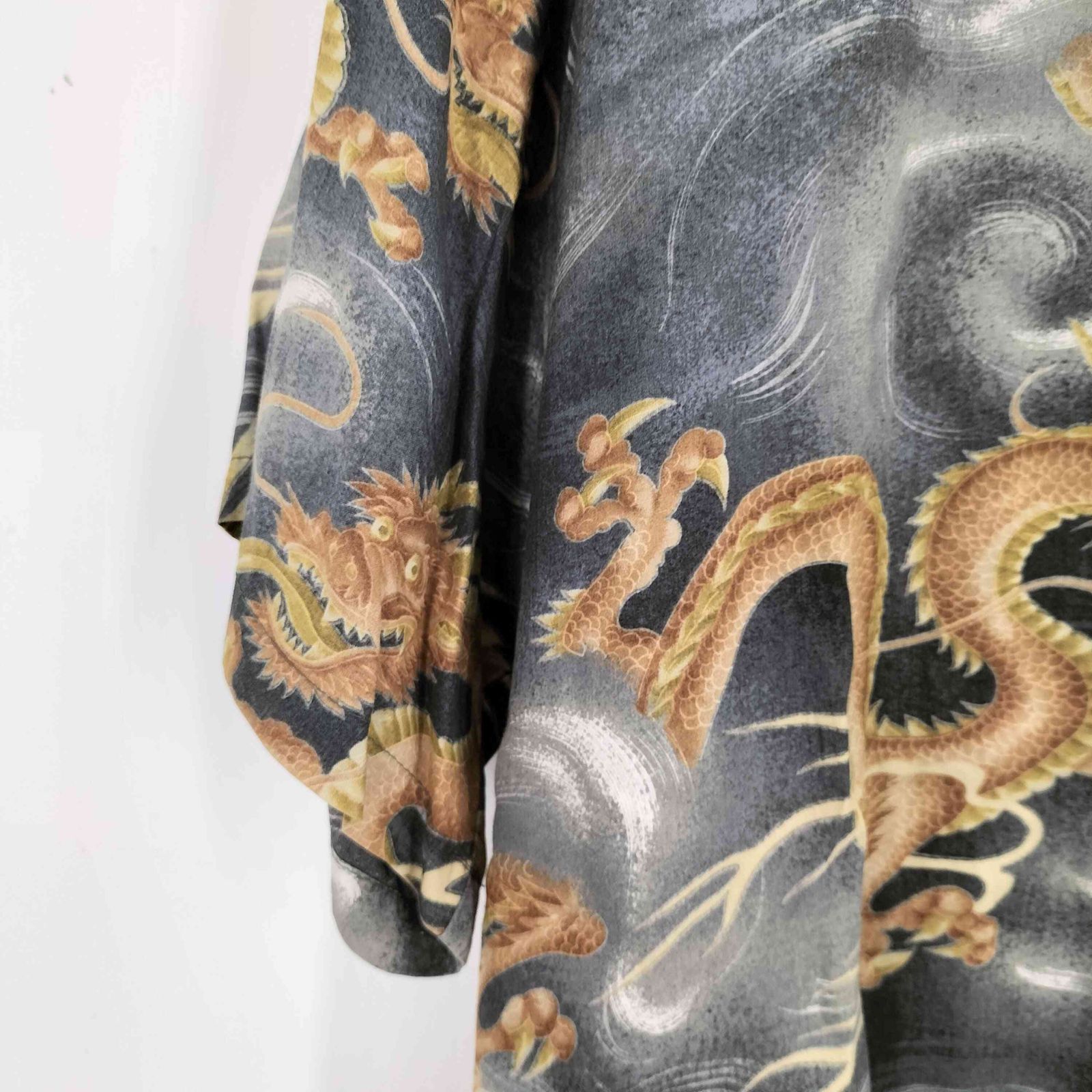 ユーズドフルギ USED古着 USA ハワイ製 龍 総柄アロハシャツ メンズ