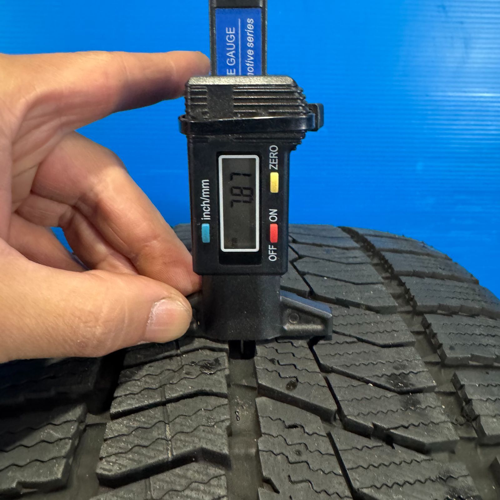 トーヨー TOYO OBSERVE GIZ2 225/45R17 2022年製 中古 残溝約7.8mm 