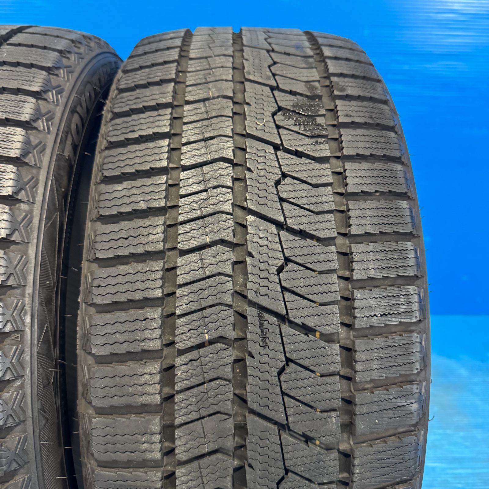 トーヨー TOYO OBSERVE GIZ2 225/45R17 2022年製 中古 残溝約7.8mm 