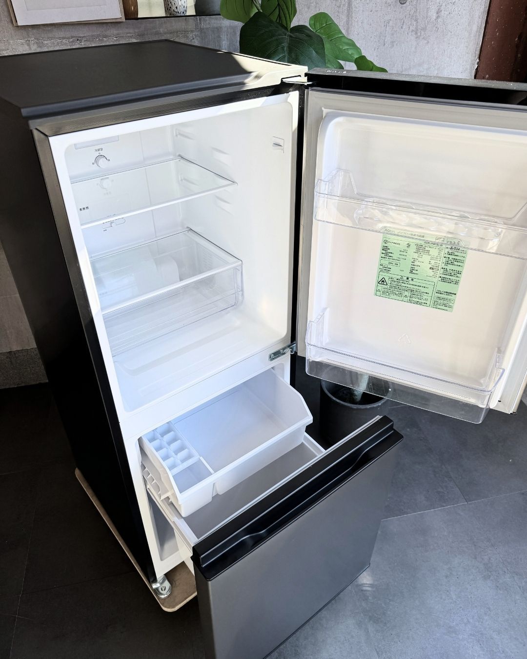 設置まで✨ AQUA 一人暮らし冷蔵庫 135L✨ 2024年製⭕️ 設置まで✨ AQUA 一人暮らし冷蔵庫 135L✨ 2024年製⭕️ - メルカリ