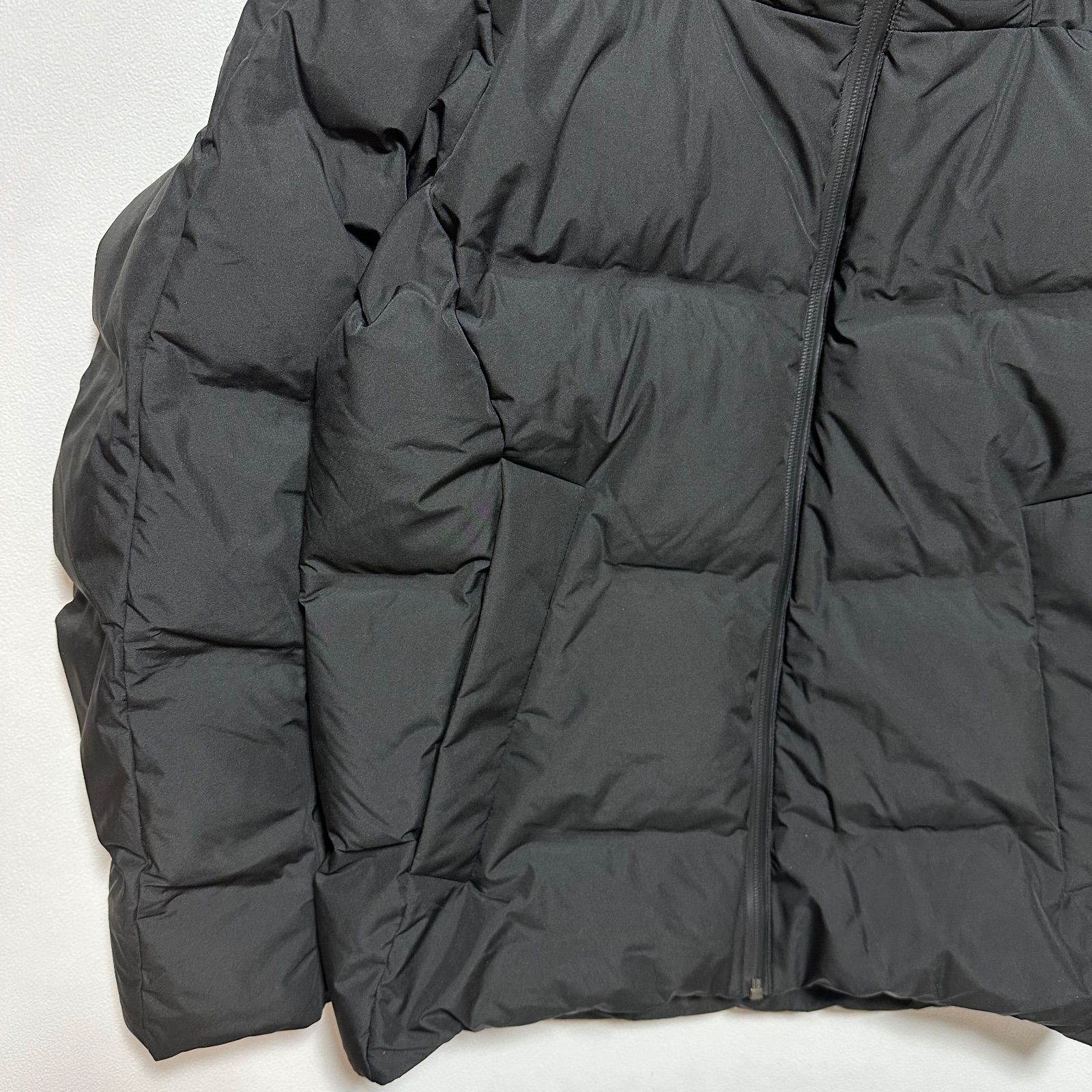 UNIQLO ユニクロ シームレスダウンパーカ ダウンジャケット 3Dカット