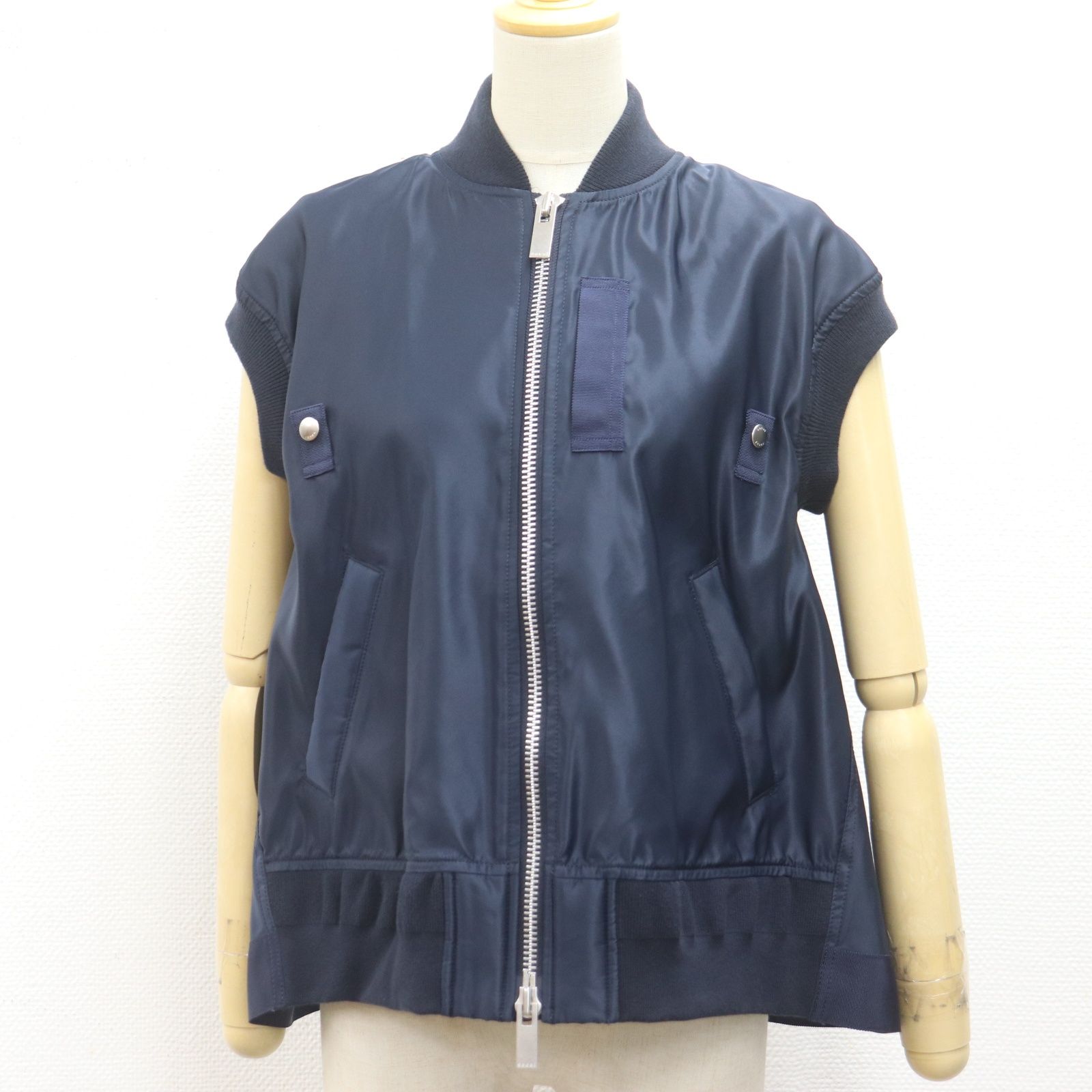 sacai サカイ　ダウンベスト　パファーベスト　ネイビー　2 試着のみ未使用 すぐ発送☆【sacai】コーデュロイ パファーベスト (sacai/ダウンベスト
