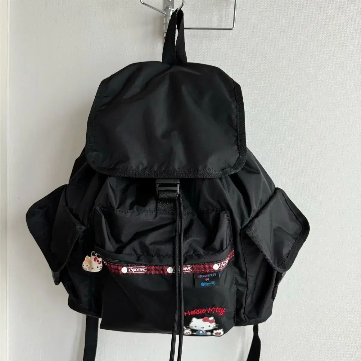 レスポートサック ハローキティ ブラック バックパック リュック LeSportsac ハローキティ コラボ ブラック バックパック - メルカリ