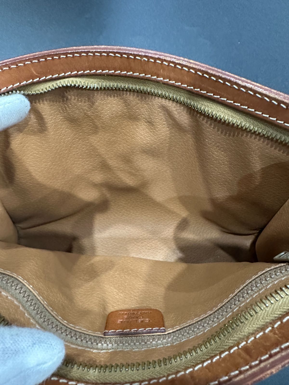 クラッチバッグ