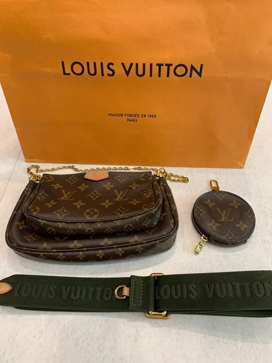 ルイヴィトン マルチ ポシェット アクセソワール モノグラム ストラップ