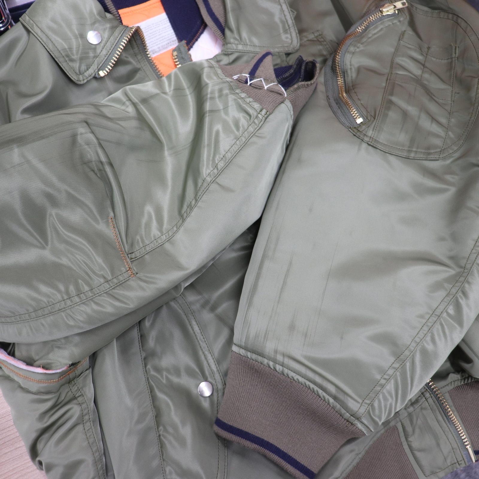 ITGKLIM54Q7K kolor カラー 再構築 ナイロンサテンブルゾン メンズ 