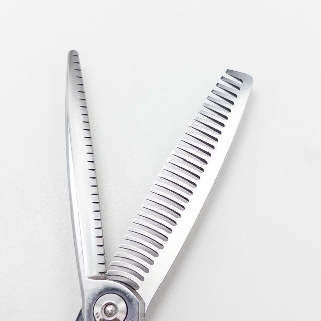 トギノン　ネオクイーンR28 セニング トギノンTOGINON】ネオクイーンR28 5.8 model3 新型 NEO QUEEN メガネ