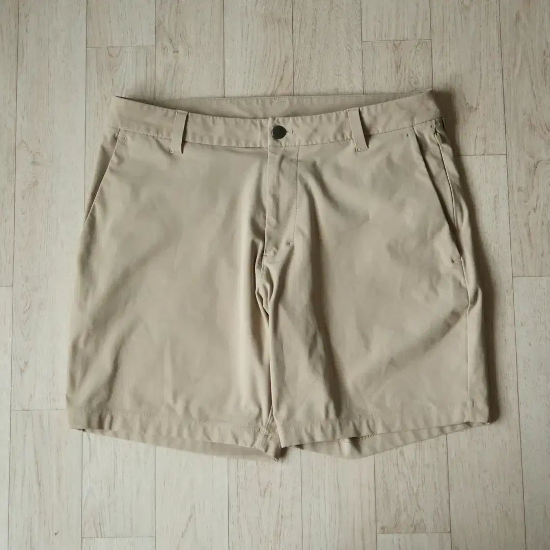 ルルレモン コミッション ショーツ