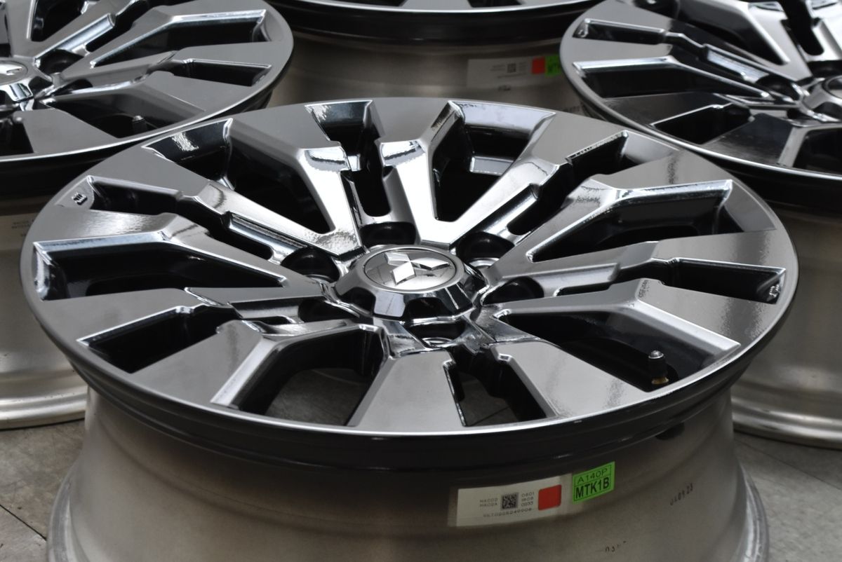新車外し品 ミツビシ トライトン GSR 18 in 7.5 J 46 PCD 139.7 4本セット ノーマル戻し スタッドレス用 交換用に 三菱