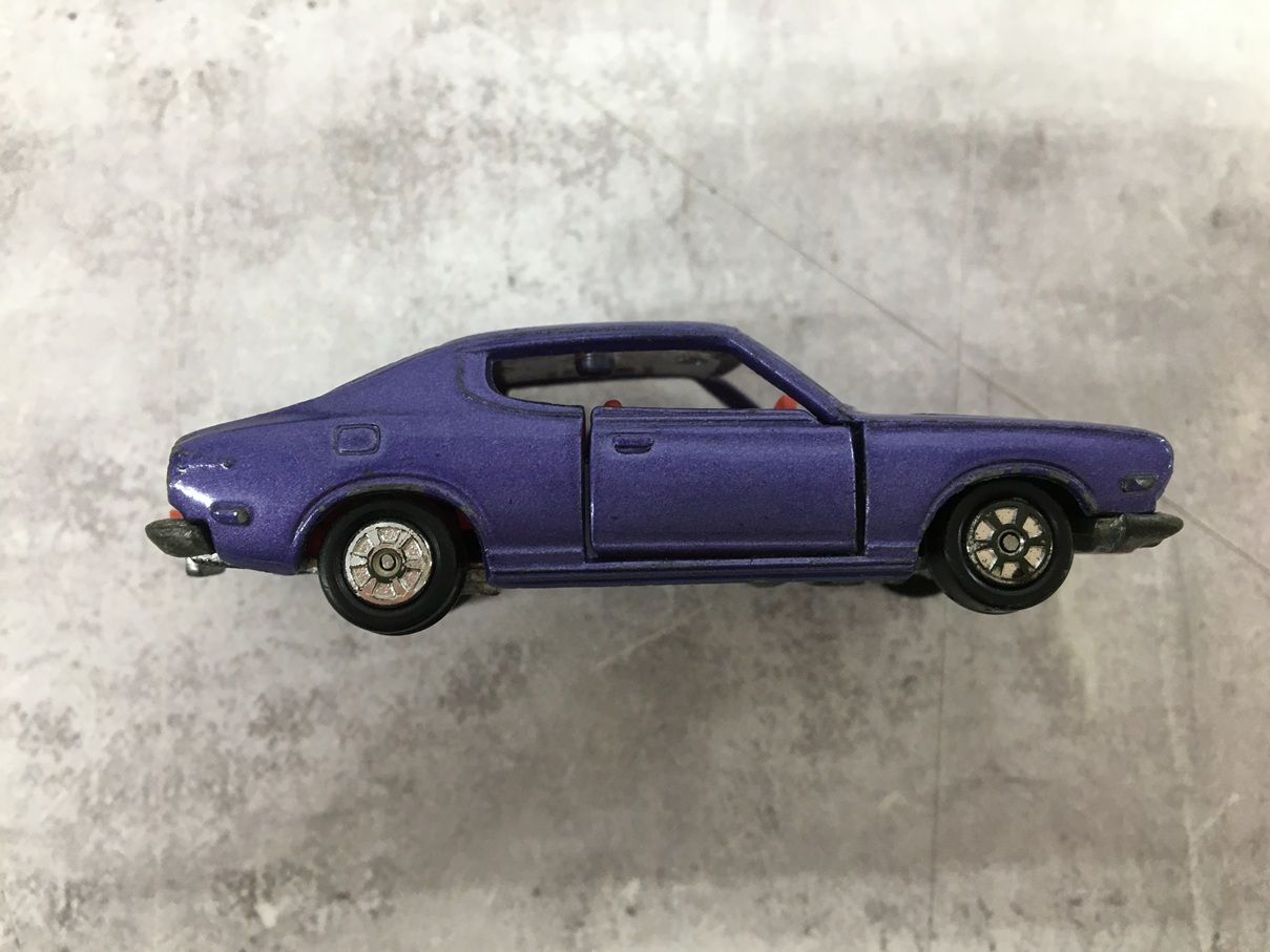 119 トミカ 黒箱 62 ニッサン ブルーバード U 1800 SSS-E 日本製