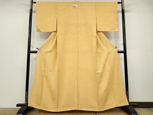 平和屋着物▽上質な色無地 流水舞花地紋 萱草色 高島屋扱い 正絹 逸品