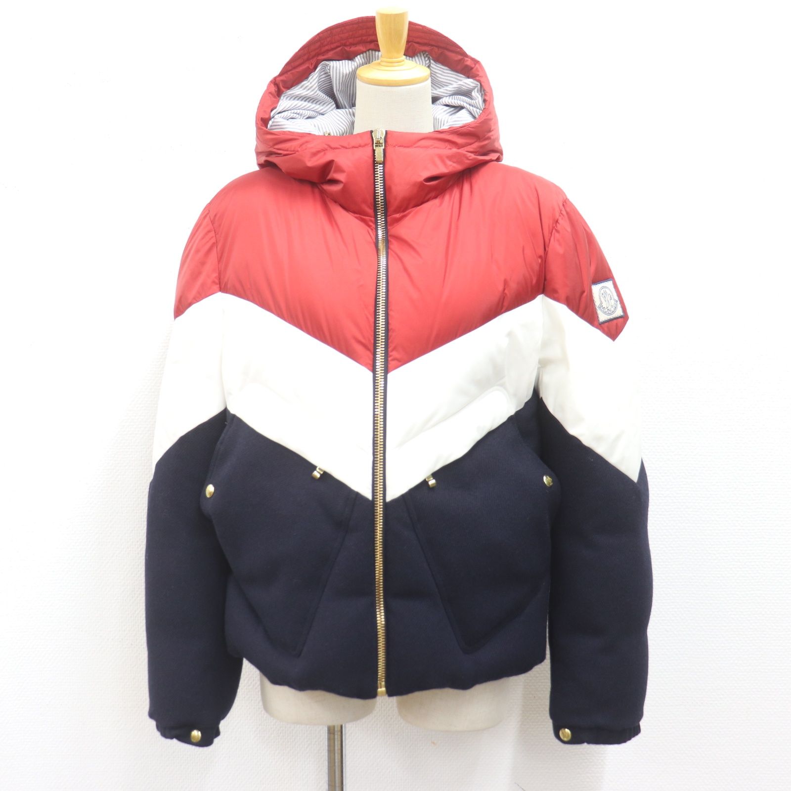 ITNCRPP9I7DL 国内正規品 MONCLER モンクレール GAMME BLEU ガムブルー 