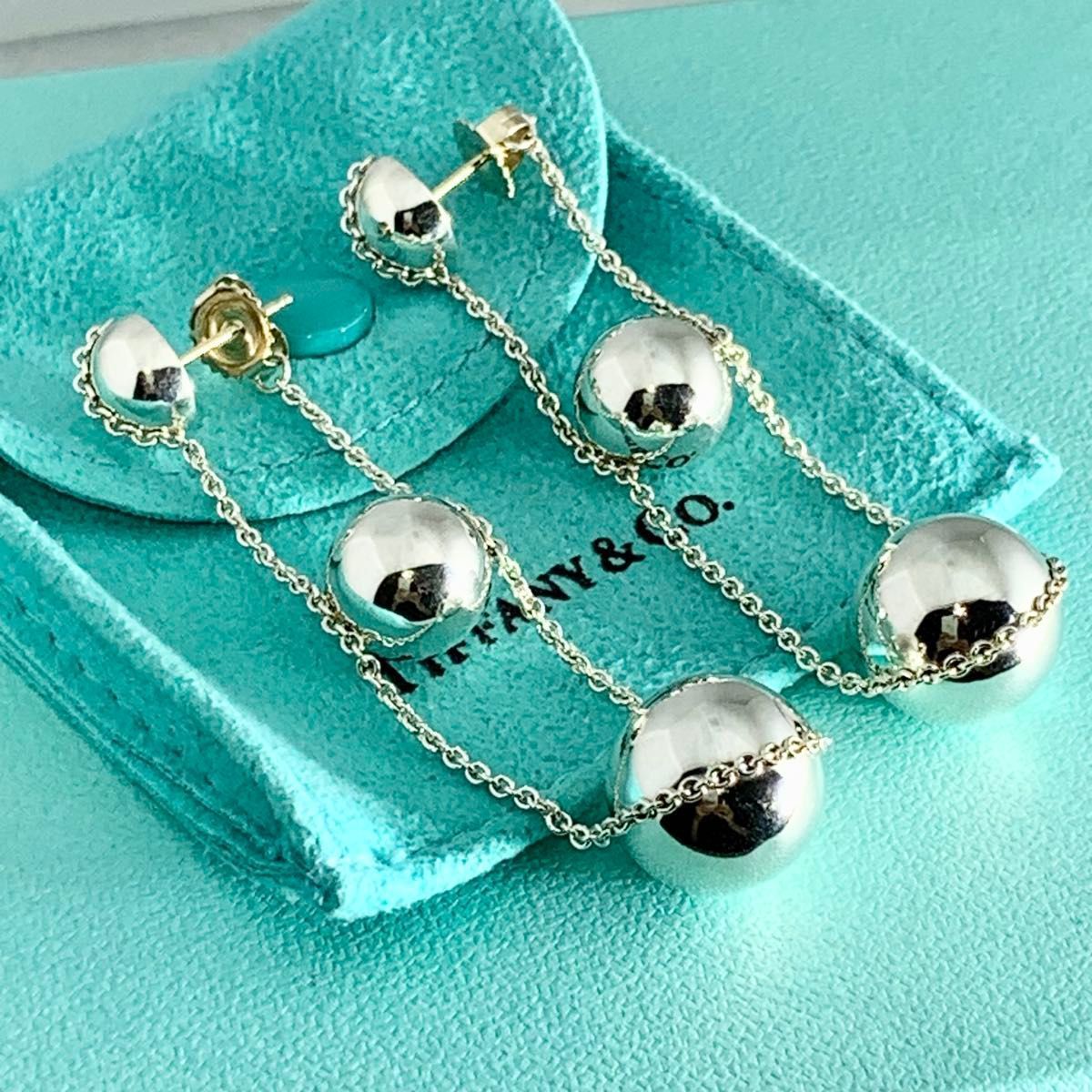 ティファニー ハードウェア トリプル ボール ドロップ ピアス ZB4e