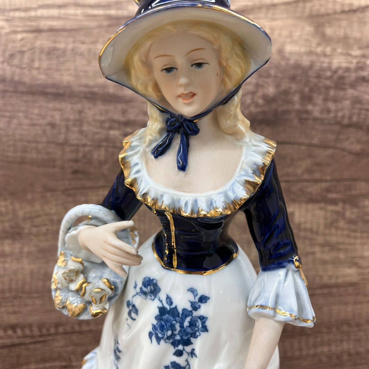 Domain ドマン 西洋 陶器 人形 カゴ 貴婦人 インテリア - メルカリ