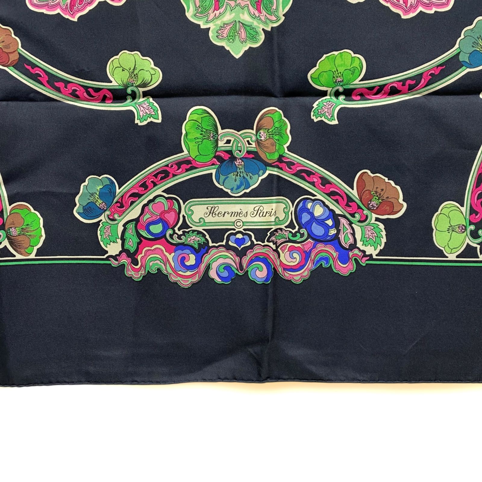 HERMES エルメス カレ90 スカーフ Anemones アネモネ 【公式通販】