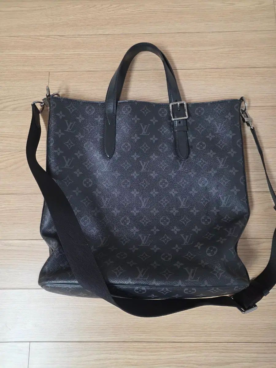 新品未使用 ルイヴィトン アポロトート M43421 モノグラムエクリプス 黒 800000092362000-3_f69ea469-