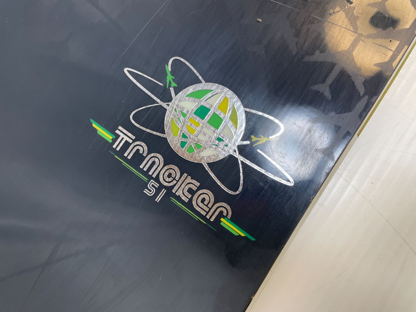 ◇メンテ済◇ スノーボード SALOMON TRACKER 151 cm スノボ キャンバー