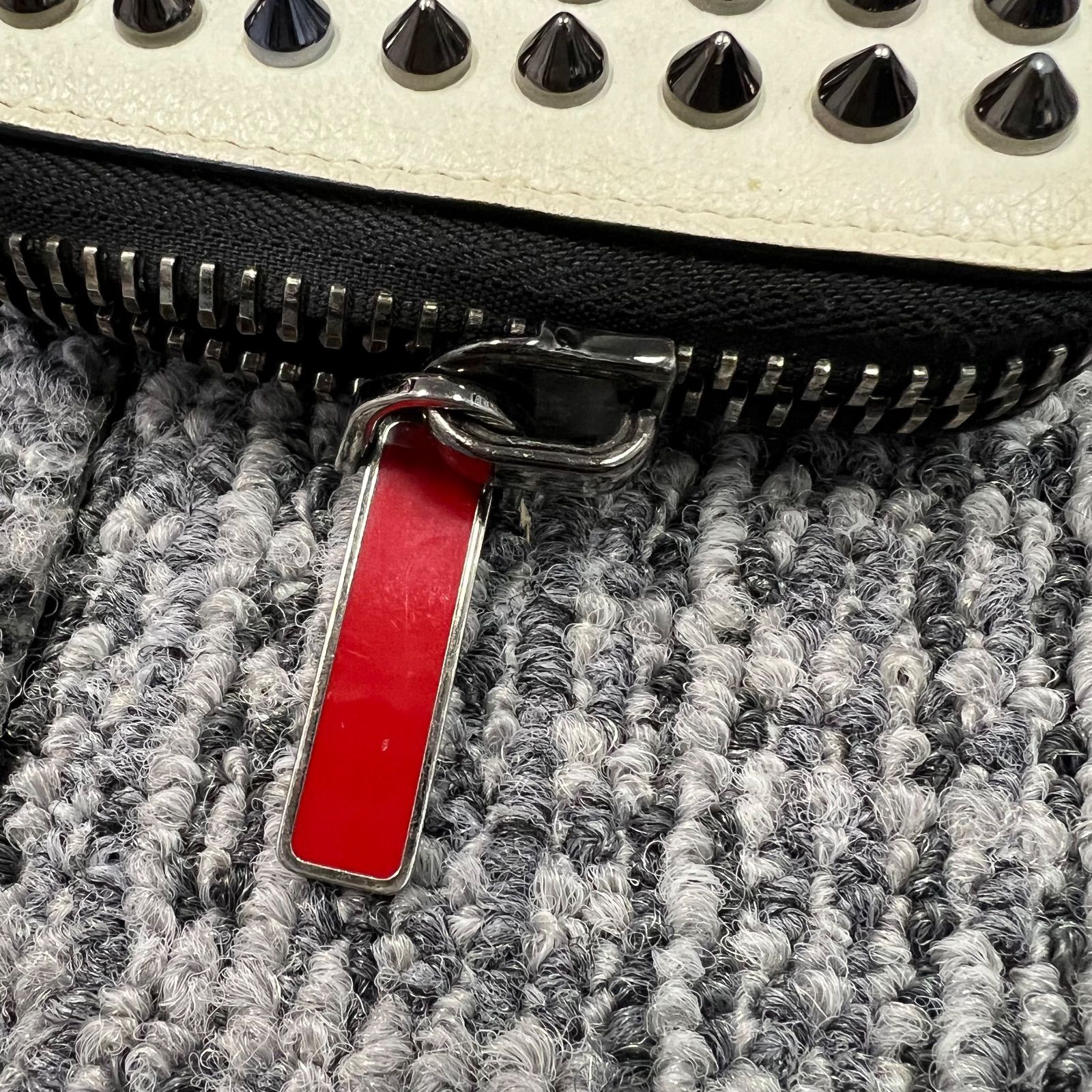 ✨未使用✨ルブタン ラウンドジップ パネトーネ ラウンドジップ ベージュ レザー 楽天市場】Christian Louboutin クリスチャン・ルブタン パネトーネ