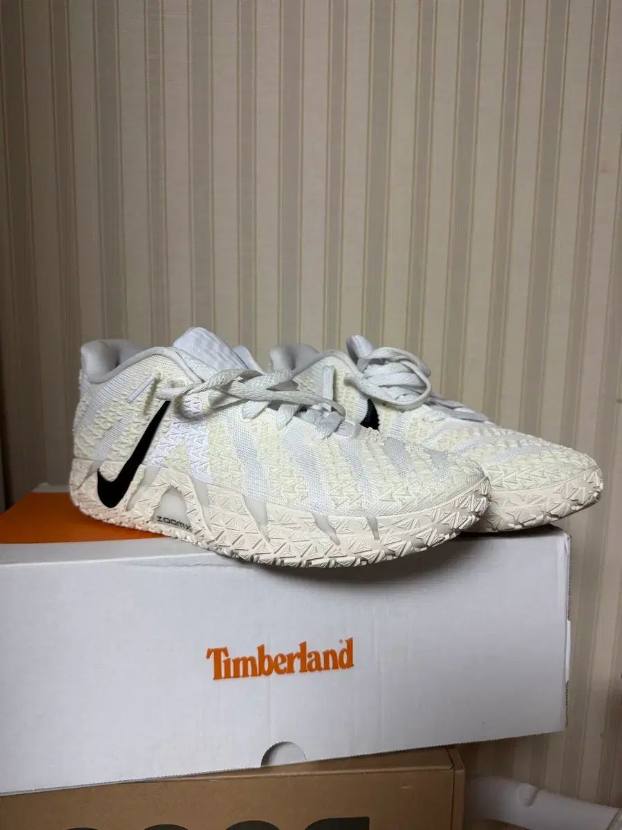 ナイキ ジャ3 JA3 Nike Ja ナイキ ja3 3 Sneakers | Orange | FARFETCH