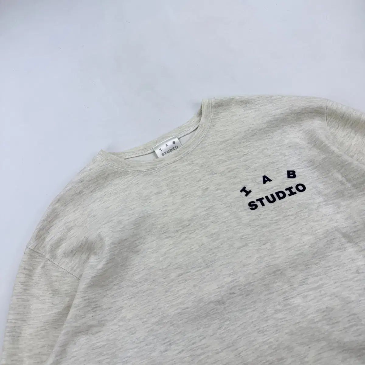 IAB Studio アイエプスタジオ ロングスリーブ ライト グレー XL