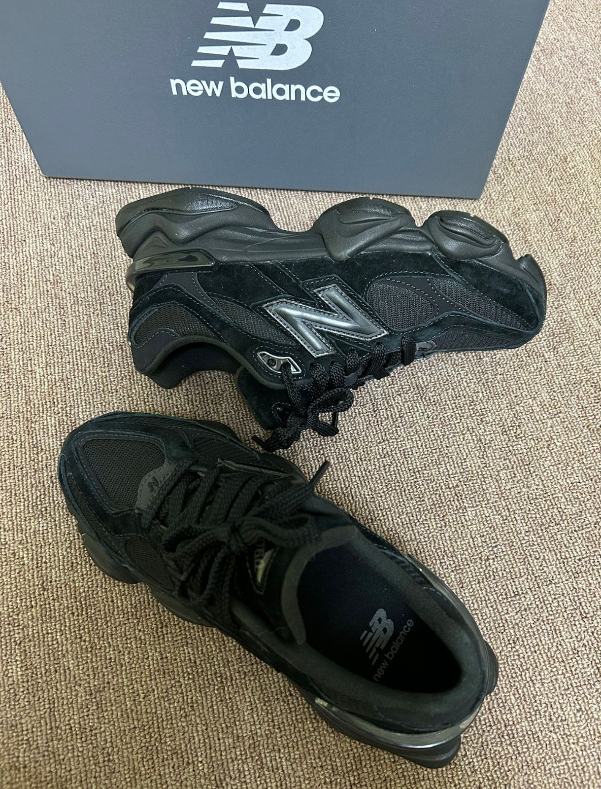 新品未使用 New Balance U9060BPM トリプルブラック ニューバランス