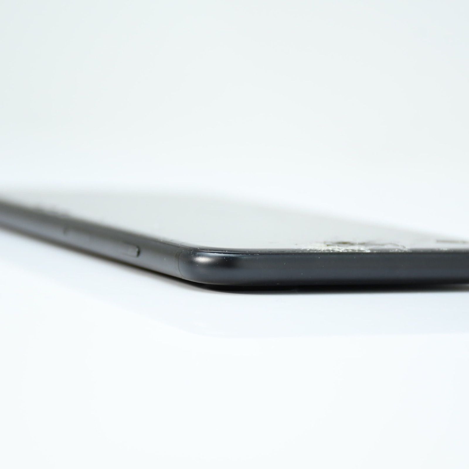 純正バッテリー最大容量81%】SIMフリー iPhone7 Plus 32GB ブラック