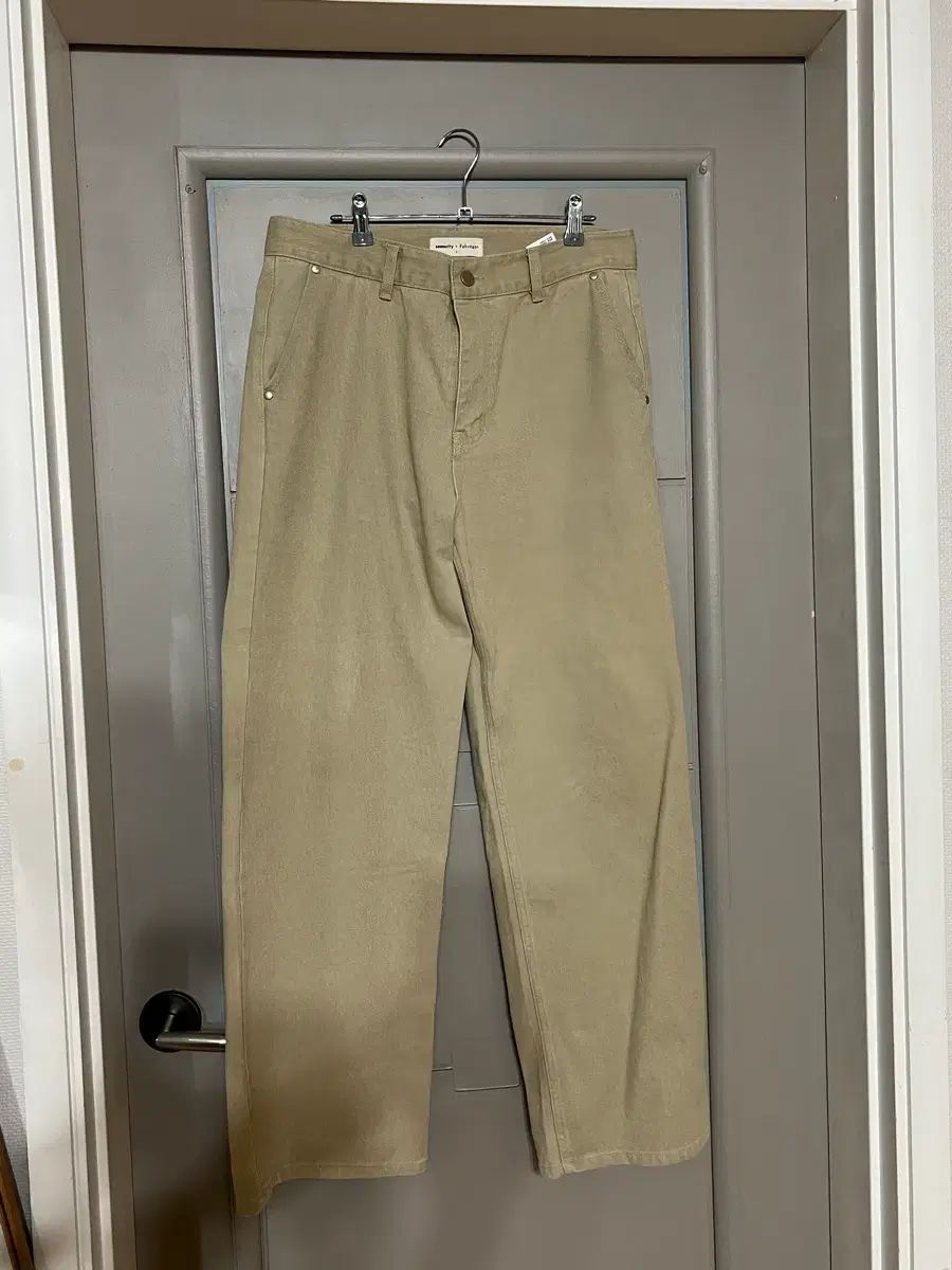 Seemcity Fabregat ベージュワイド パンツ