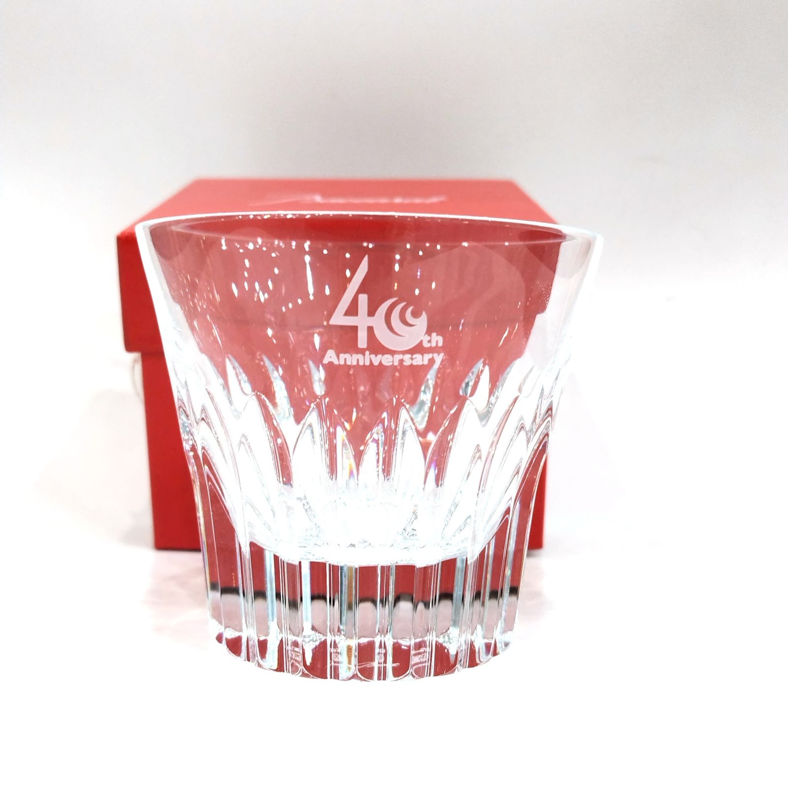 バカラ Baccarat クリスタル 2025年 イヤータンブラー ティアラ 40 th anniversary 40周年記念 ロックグラス JA 22763 電子レンジ ロックグラス 