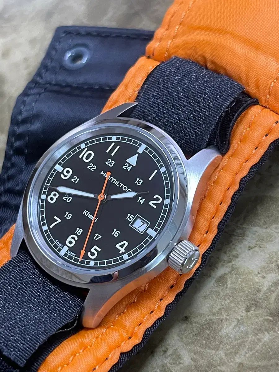 ハミルトン カーキフィールド ヨシダポーター モデル