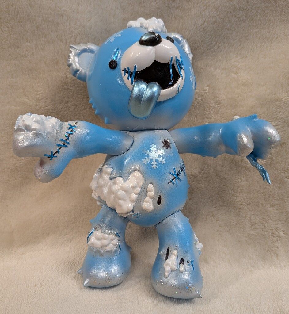 k*9様 Art Studio 「SHOT!」　ゾンベアー バブルガム ver. Now available from Art Studio SHOT! in T-BASE JAPAN exclusive