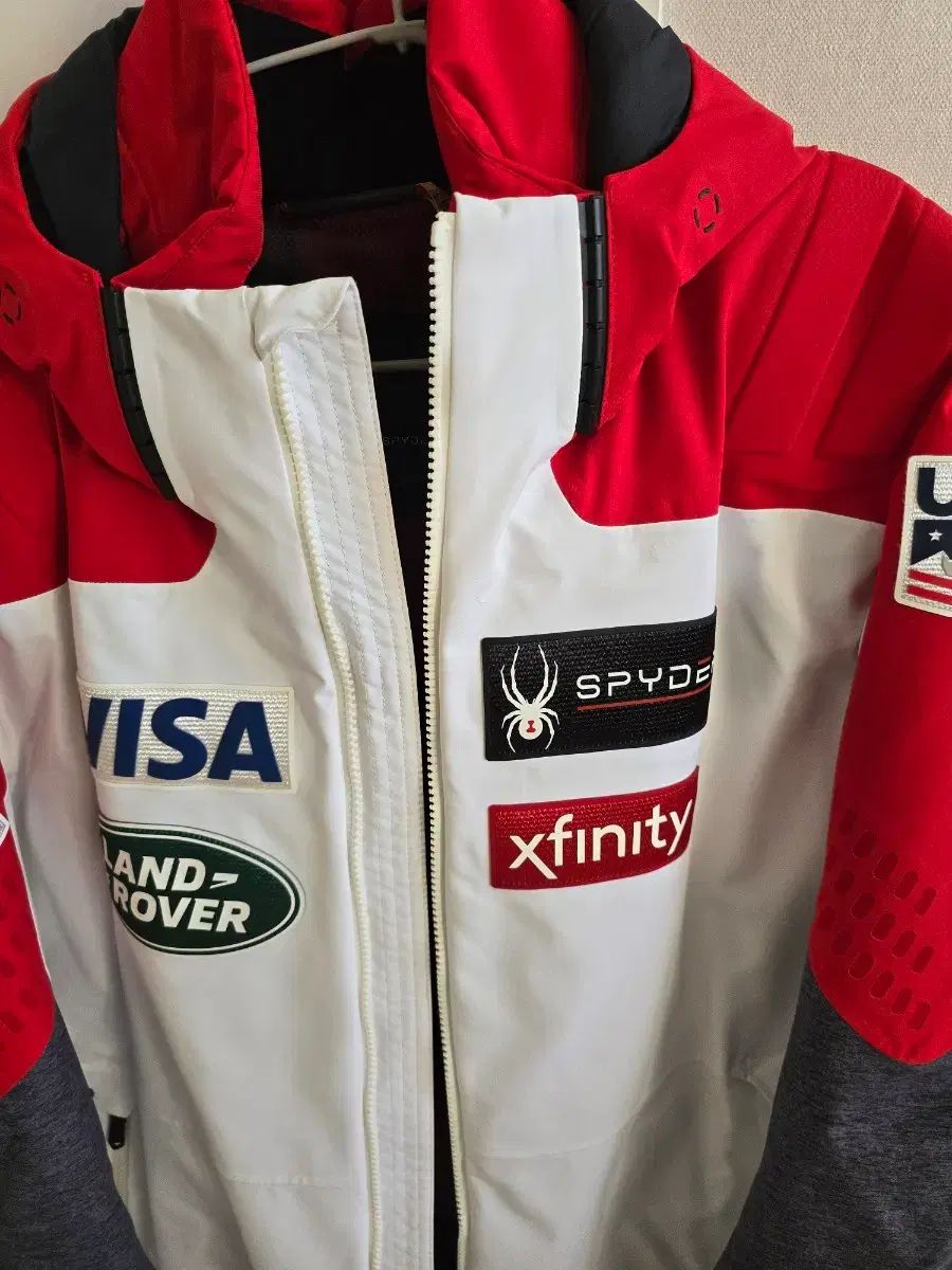 スパイダー ダウン ジャケット レッド|白