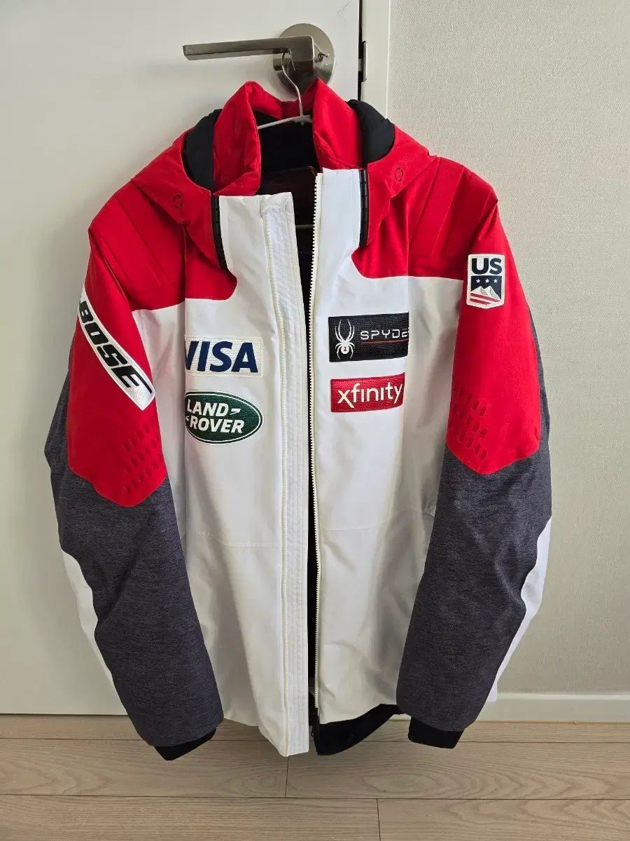 スパイダー ダウン ジャケット レッド|白