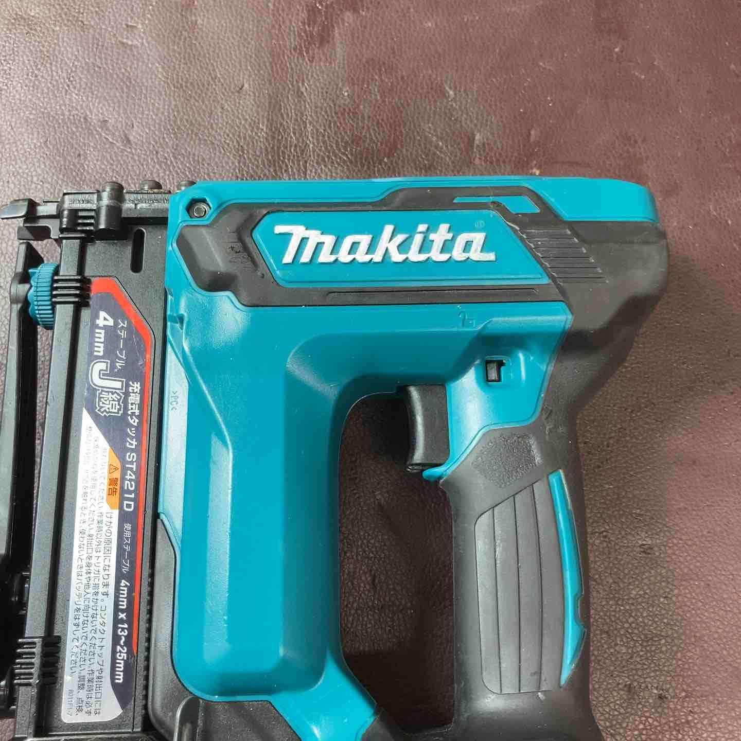 中古品】 マキタ(makita) コードレスタッカー ST421DZ おまけ 