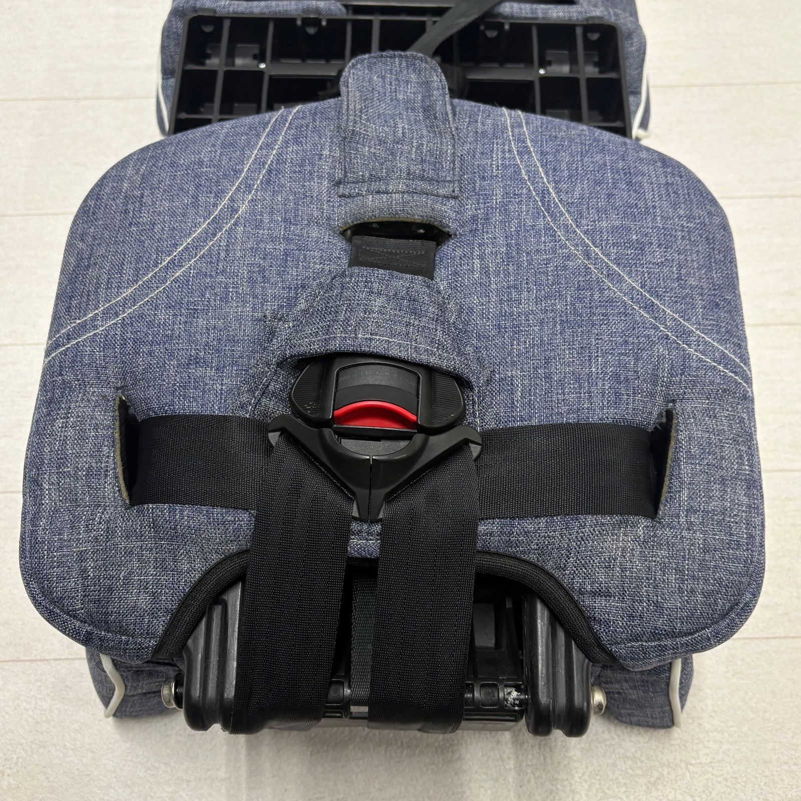 日本育児 トラベルベスト ECプラス コンパクトチャイルドシート デニム