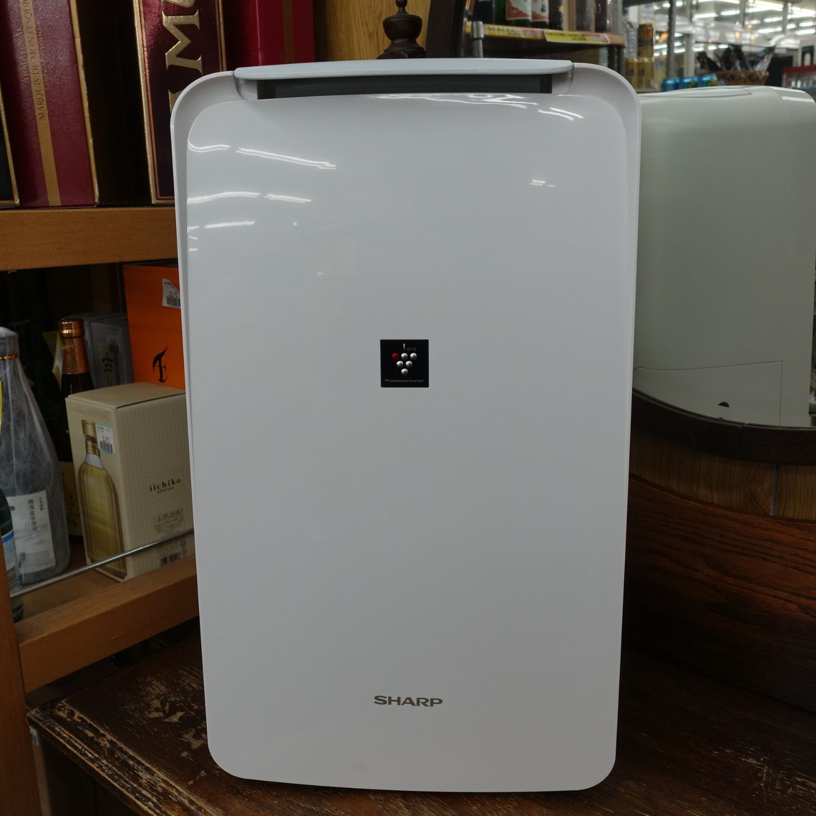 SHARP CV-N7 1-W除湿機 2023年製 ホワイト 衣類乾燥除湿機 【公式通販】