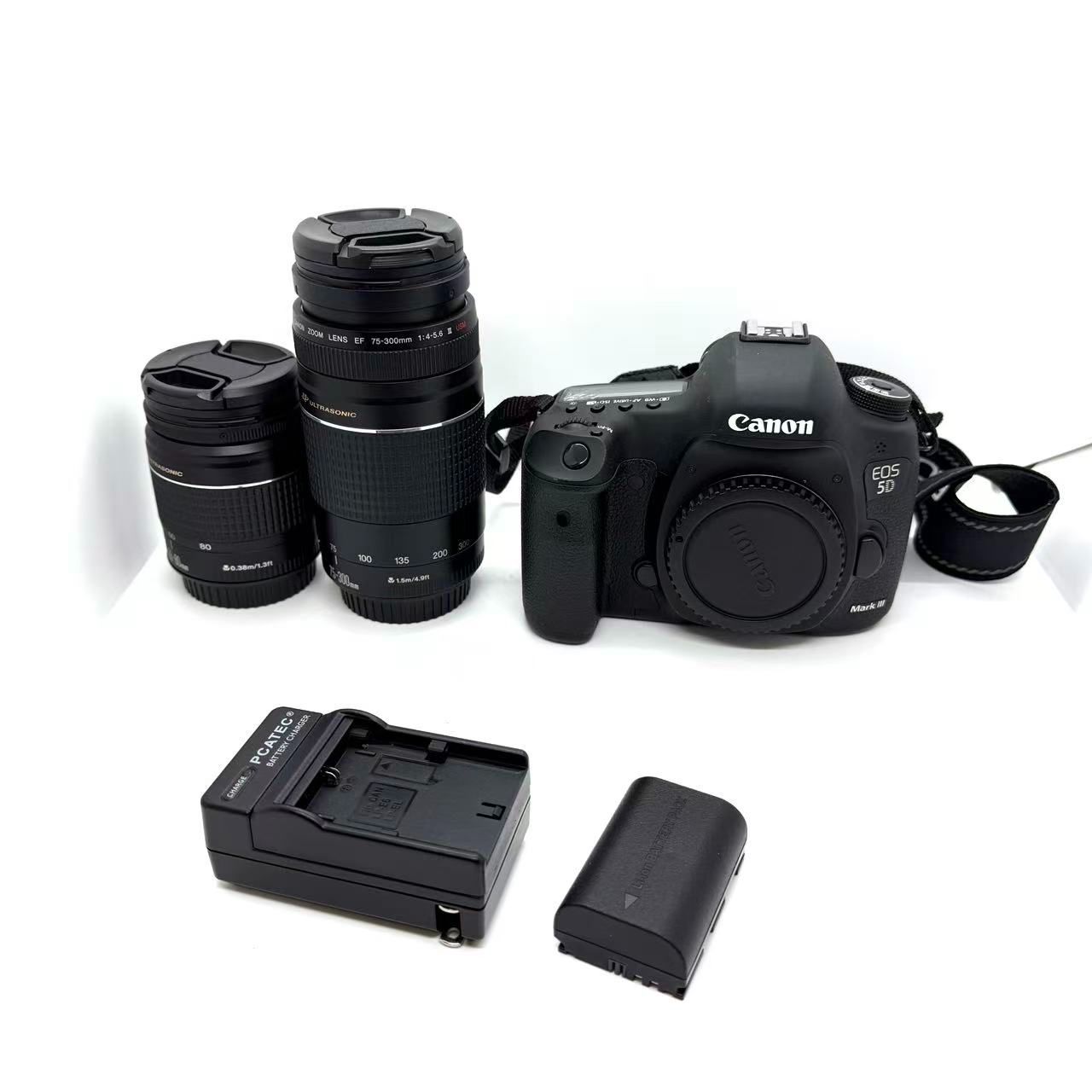 中古品]CANON EOS 5D Mark III ボディ レンズ28-80mm 75-300mm 訳 