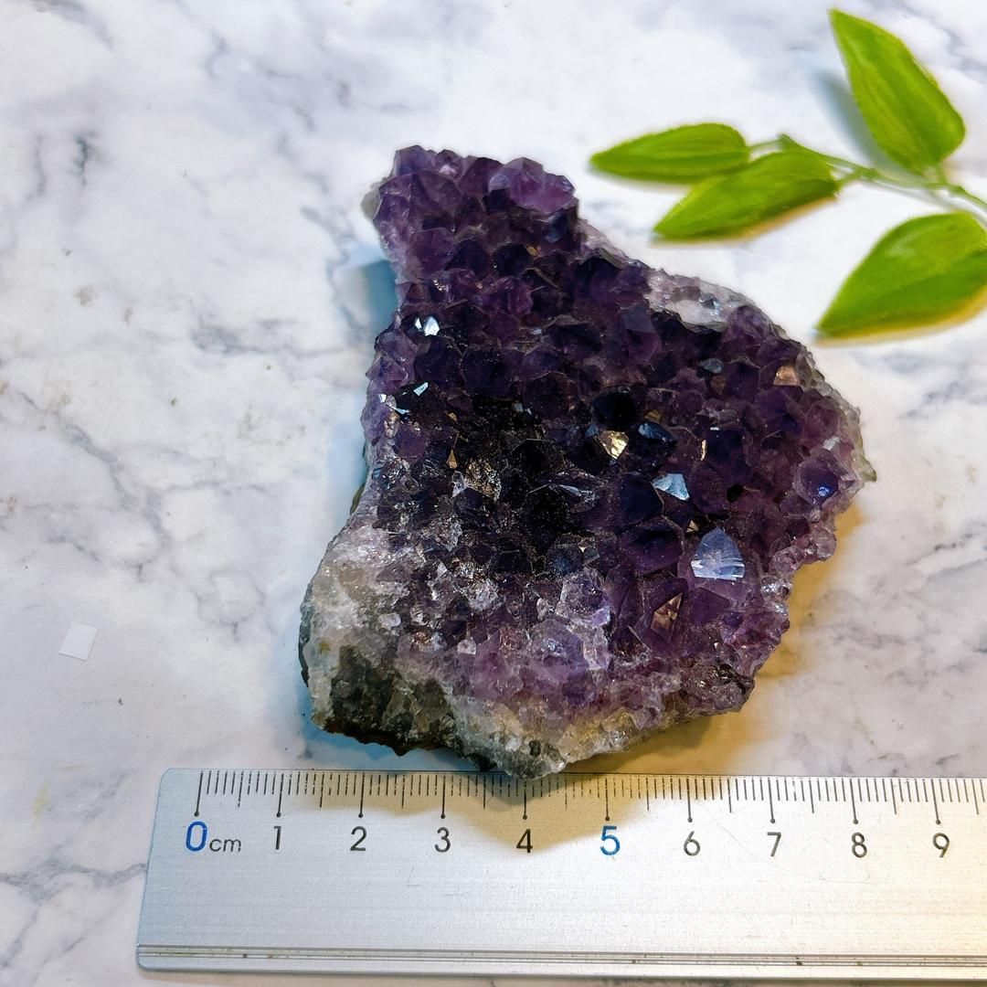  E17587 ウルグアイ産 アメシスト 天然石 鉱物 原石 パワーストーン 紫水晶 アメジスト 陶器装飾 置物 インテリア小物